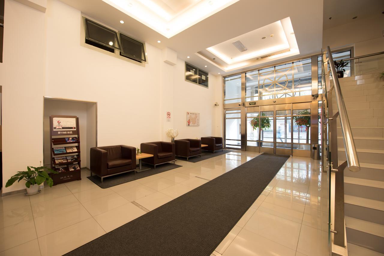 Ibis Shanghai Xujiahui Exterior photo