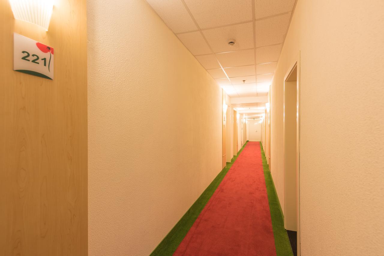 Ibis Shanghai Xujiahui Exterior photo